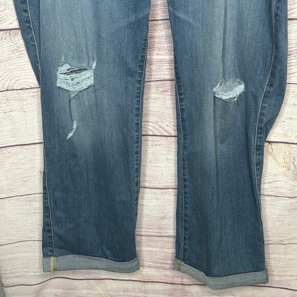 Torrid Weekend Mid Rise Super Soft Boyfriend Straight Pull on Jeans Size 4X New - Picture 12 of 13